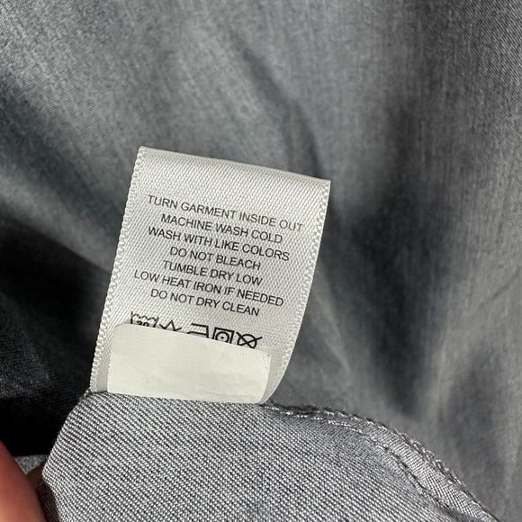 Figs Grey Short Sleeve Scrub Top Technical Collection Size Medium - Picture 8 of 8